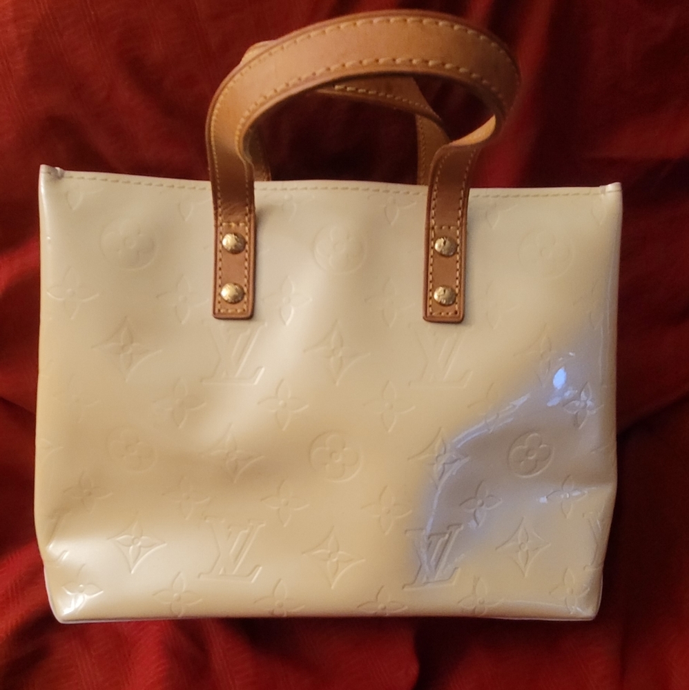 SOLD! SOLD! SOLD! Authentic Louis Vuitton Vernis